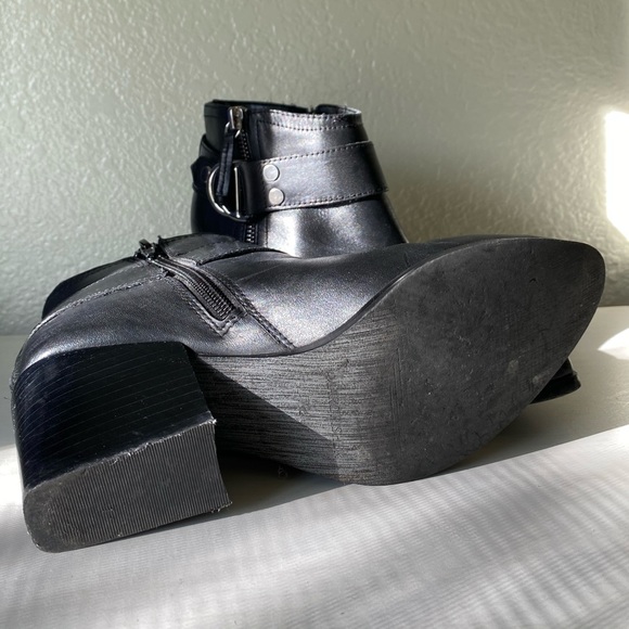 Marc Fisher Booties - Picture 5 of 5